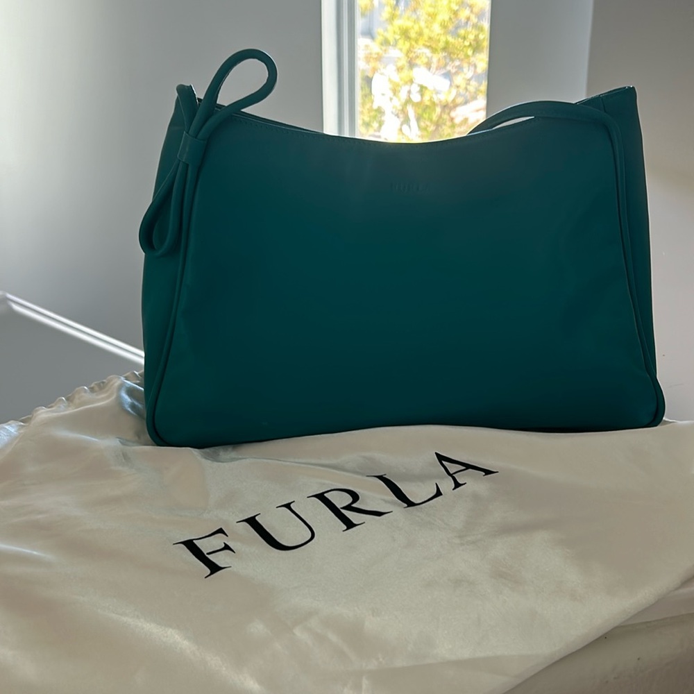 Women designer hand bag